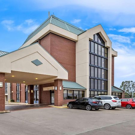 Sonesta Essential Houston Hobby Airport Hotel Exterior photo